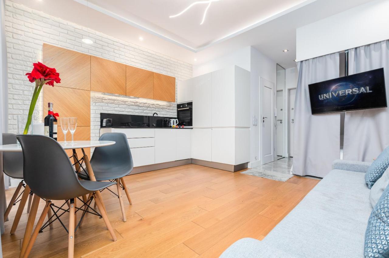Piekna Apartament By Your Freedom Варшава Екстер'єр фото